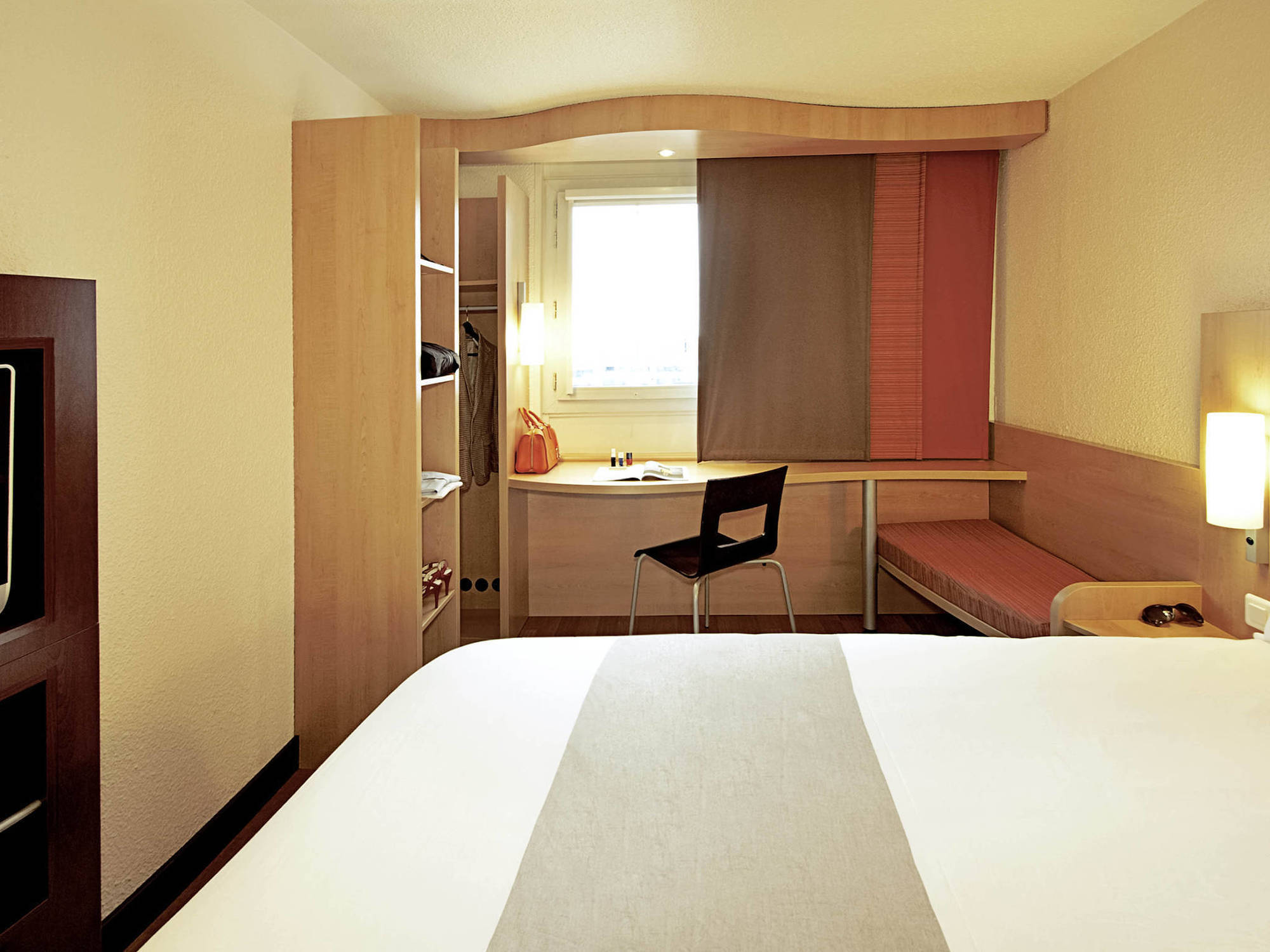 Ibis Oran Les Falaises Buitenkant foto