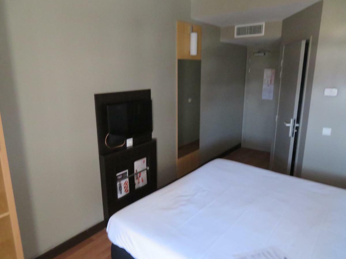 Ibis Oran Les Falaises Buitenkant foto