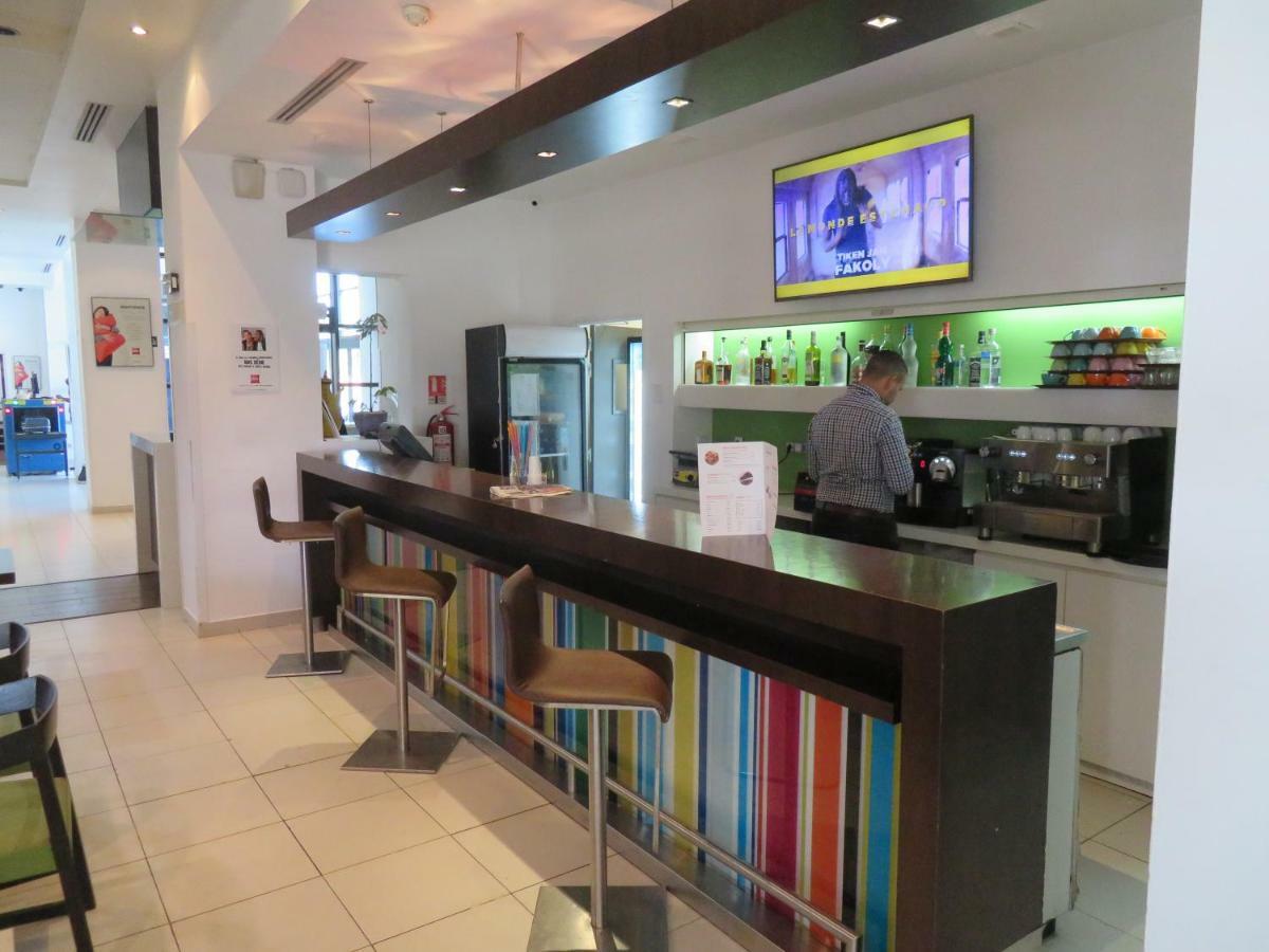 Ibis Oran Les Falaises Buitenkant foto